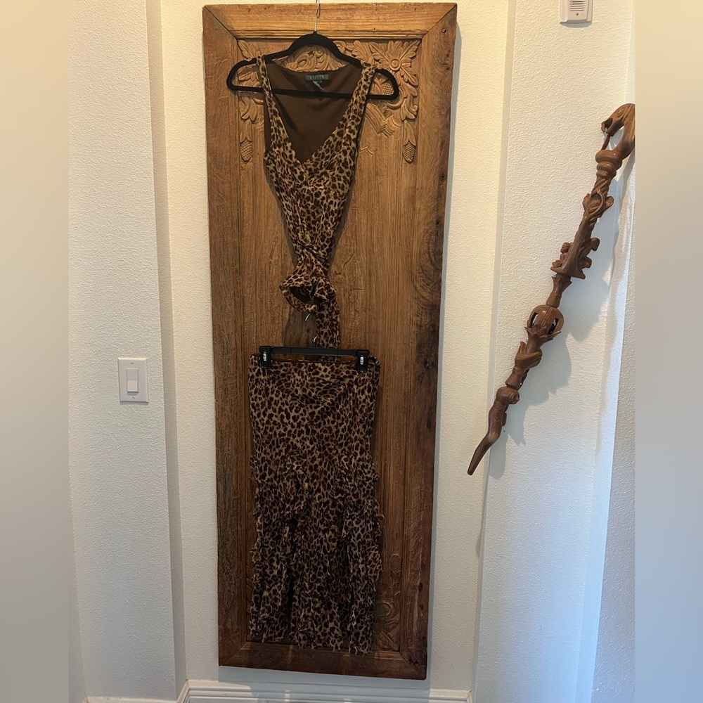 Gorgeous Ralph Lauren Leopard print 100% silk blouse and skirt w/ elastic waist